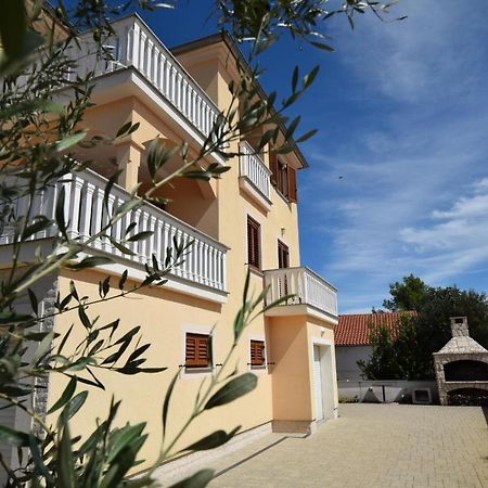 Apartment Baran Čižići エクステリア 写真