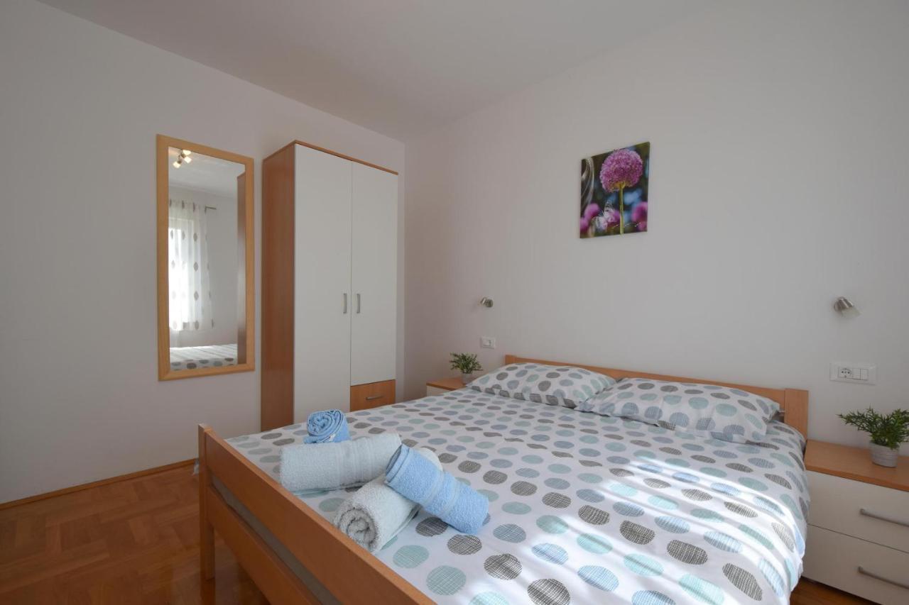 Apartment Baran Čižići エクステリア 写真