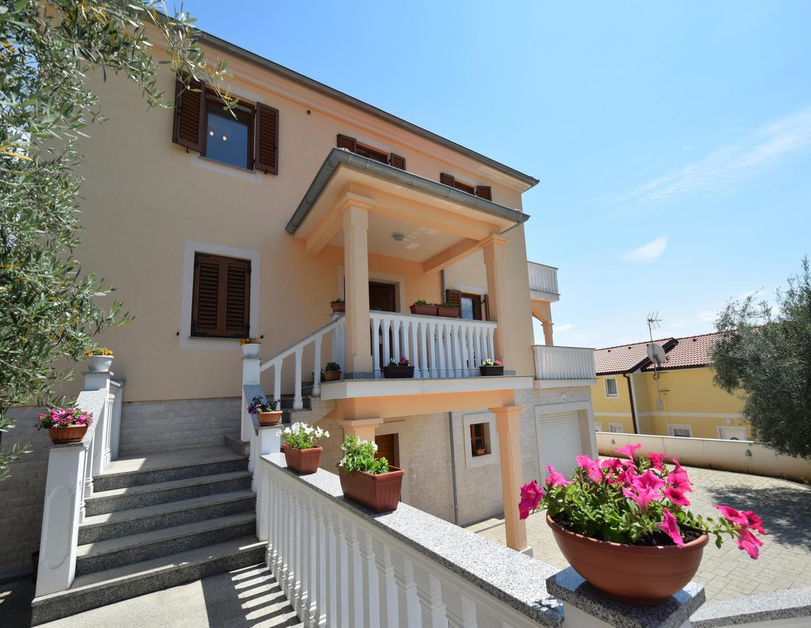 Apartment Baran Čižići エクステリア 写真